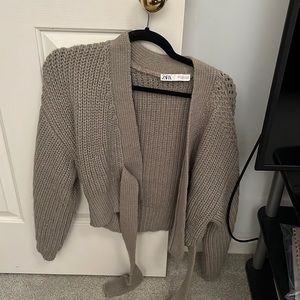 Zara Grey sweater with belt